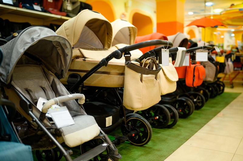 It Was Shopping Time | Alamy Stock Photo by Panther Media GmbH/NomadSoul