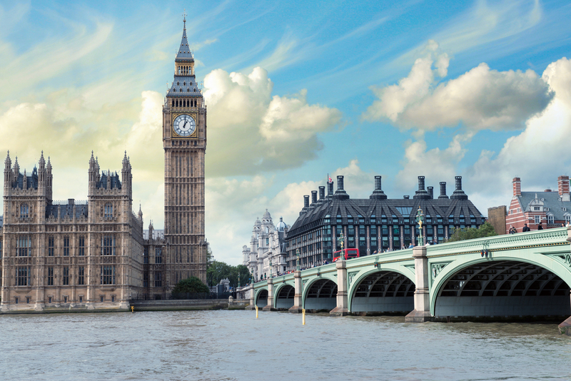 Explore These Beautiful Cities Outside London | pisaphotography/Shutterstock