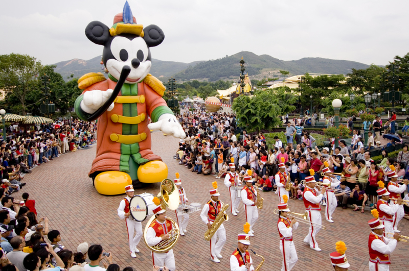 Disney World: Backstage Secrets About Working at the Most Magical Place in the World | Getty Images Photo by Atlantide Phototravel